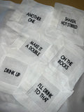 6 Cocteleras con frases de drinks