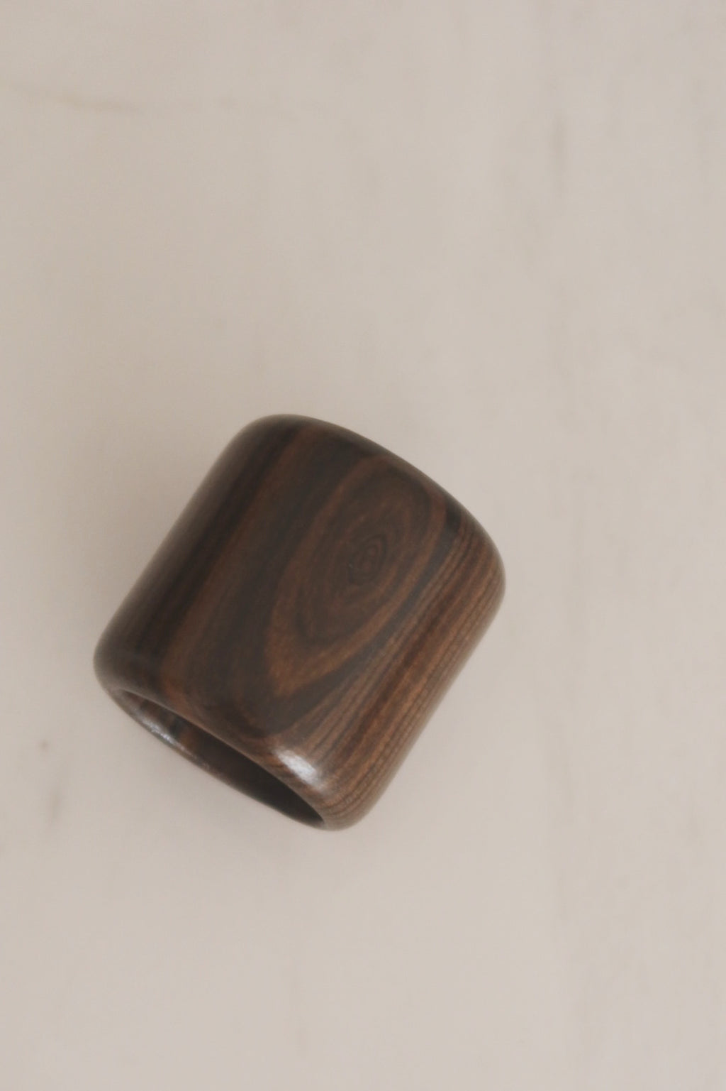 4 Aritos de madera preciosa