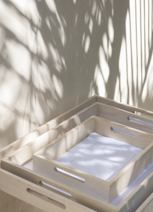 Set 3 bandejas multiusos color madera claro con tapetito personalizado