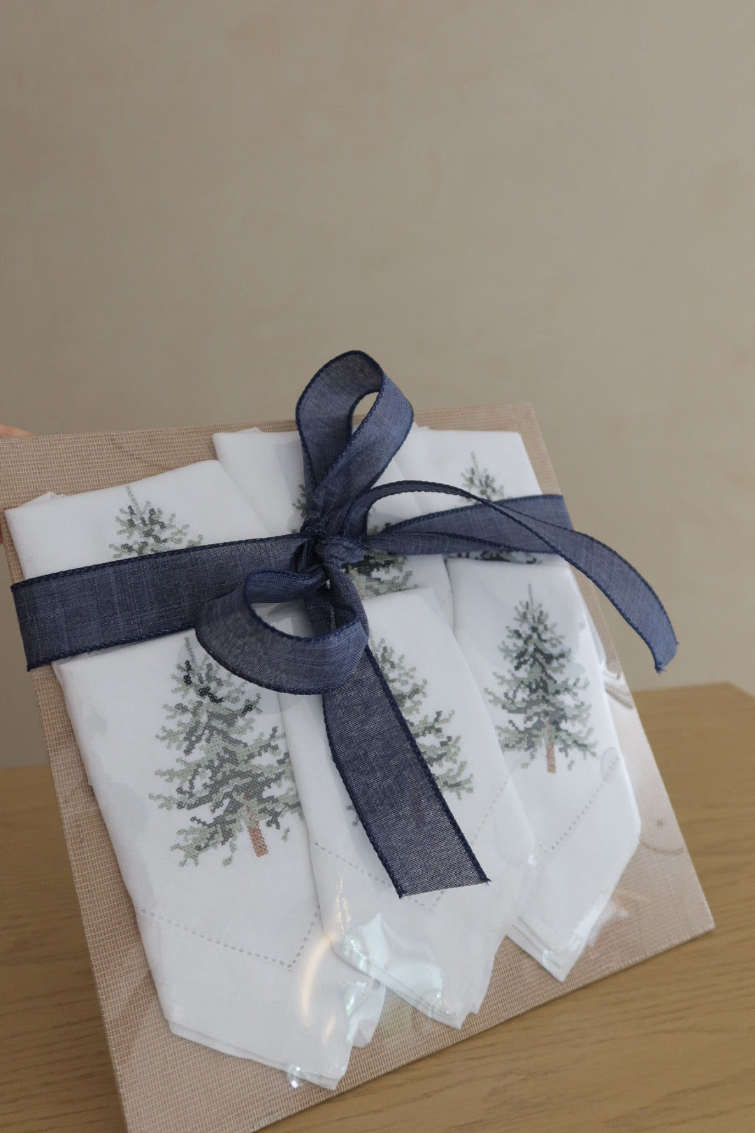 Servilletas pino punto de cruz